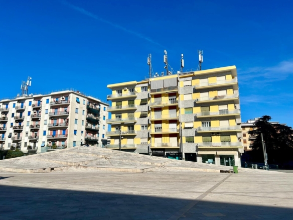 Cosenza, Piazza Carlo Bilotti